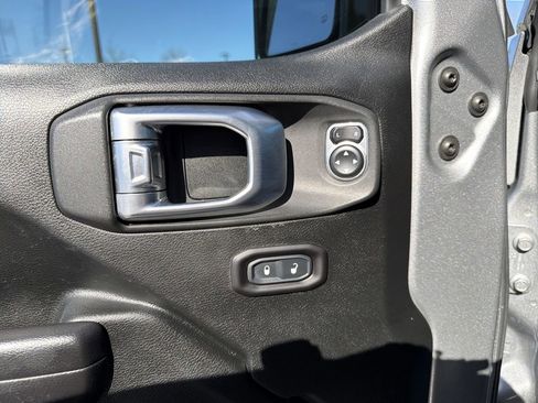 Used 2020 Jeep Wrangler Unlimited Rubicon image 24