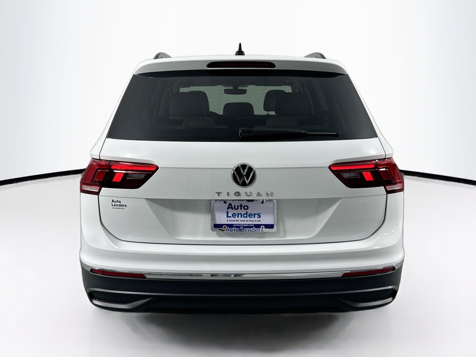 Used 2023 Volkswagen Tiguan S FWD image 6