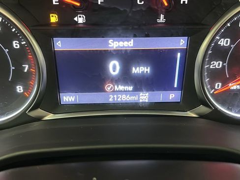 Used 2023 GMC Acadia SLE w/ Driver Convenience Package image 18