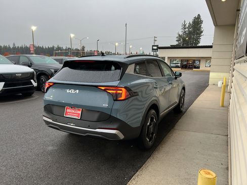 New 2026 Kia Sportage EX w/ EX Panoramic Sunroof Package image 4