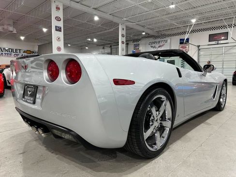 Used 2009 Chevrolet Corvette Convertible w/ Preferred Equipment Group RWD image 3