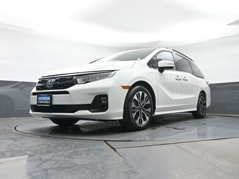 Certified 2025 Honda Odyssey Elite image 31