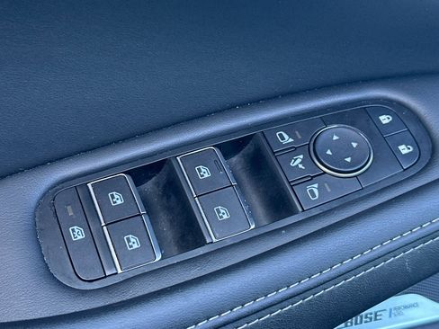 Certified 2025 INFINITI QX60 Luxe w/ Black Edition image 13