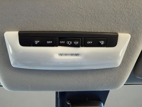 New 2025 Nissan Versa SV w/ Trunk Package image 25