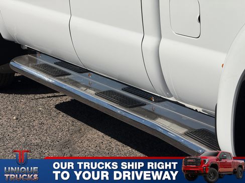 Used 2016 Ford F350 XLT w/ XLT Interior Package image 11