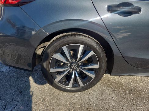 Used 2023 Honda Civic EX-L image 12