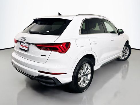 Used 2023 Audi Q3 2.0T Premium w/ Convenience Package AWD/4WD image 13