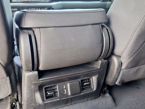 Used 2024 Chevrolet Silverado 1500 LT AWD/4WD image 18