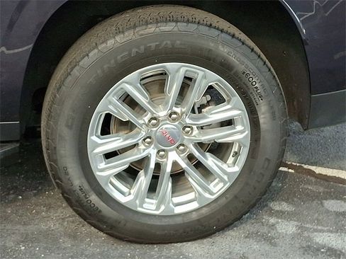 Used 2023 GMC Yukon XL SLT image 8