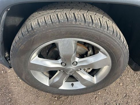 Used 2012 Jeep Grand Cherokee Limited image 10