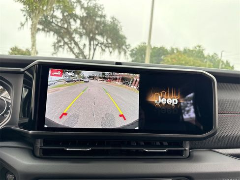 New 2025 Jeep Wrangler Unlimited Rubicon w/ Steel Bumper Group image 23