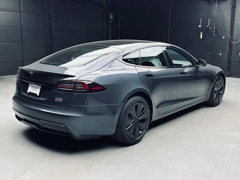 Used 2022 Tesla Model S Plaid AWD/4WD image 6