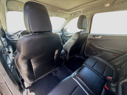 Used 2022 Ford Escape SEL FWD image 22