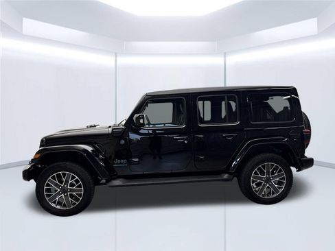 Used 2024 Jeep Wrangler High Altitude AWD/4WD image 2