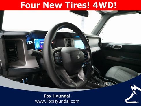 Used 2022 Ford Bronco Outer Banks image 8