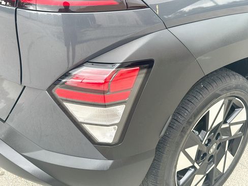Used 2024 Hyundai Kona SEL FWD image 25