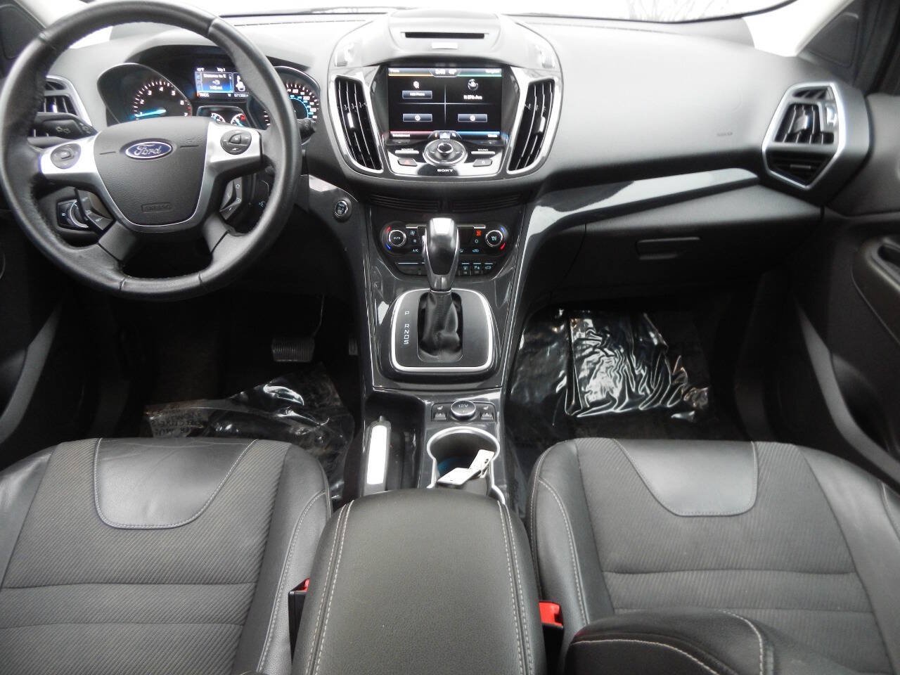 Used 2013 Ford Escape Titanium w/ Parking Technology Pkg AWD/4WD image 2