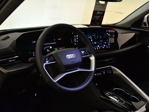 New 2025 Audi Q5 Premium Plus image 3