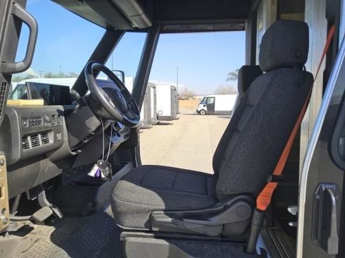 Used 2023 Chevrolet Brightdrop 600 w/ Active Safety Package 2 image 3