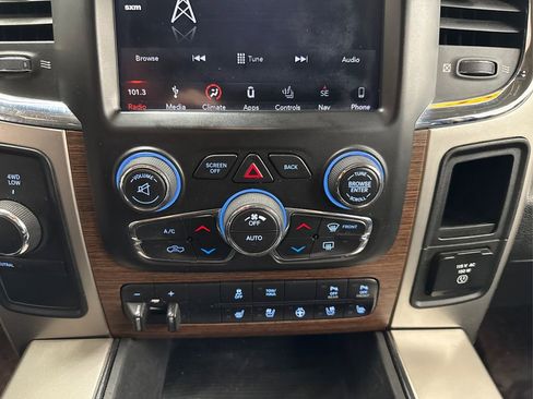 Used 2018 RAM 2500 Laramie w/ Convenience Group image 28