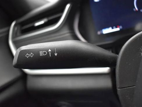 Used 2024 Jeep Grand Cherokee Altitude image 26