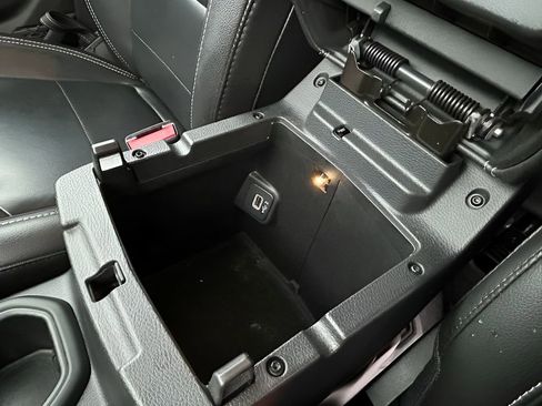 Used 2022 Jeep Wrangler Unlimited Sahara w/ Cold Weather Group image 29