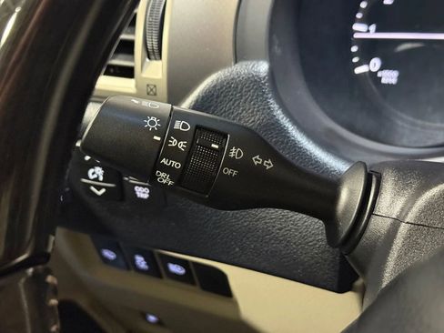 Used 2020 Lexus GX 460 Premium w/ Premium Package image 27