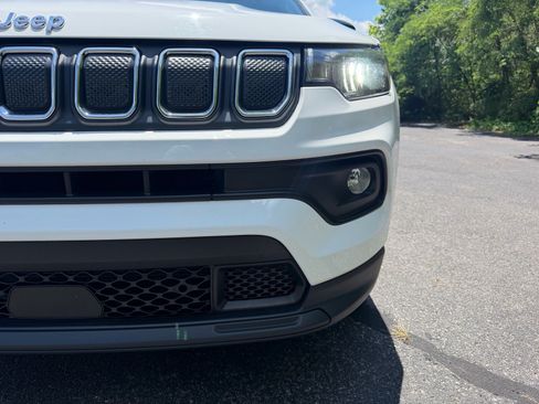Used 2022 Jeep Compass Latitude w/ Convenience Group AWD/4WD image 6