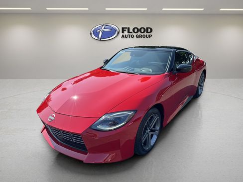 Used 2026 Nissan Z Sport w/ Floor Mat Package RWD image 3