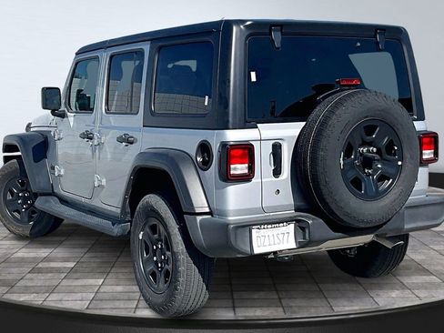 Used 2024 Jeep Wrangler Sport image 21