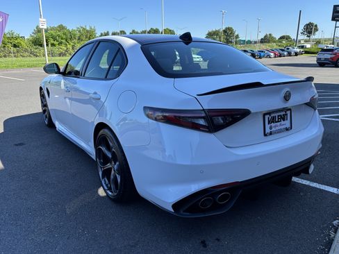 Used 2024 Alfa Romeo Giulia Quadrifoglio RWD image 7
