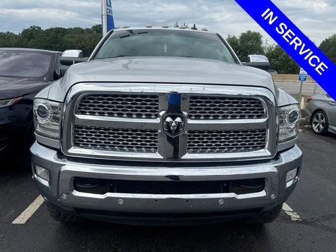 Used 2017 RAM 2500 Laramie w/ Convenience Group AWD/4WD image 2