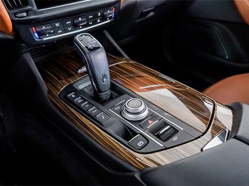 Used 2022 Maserati Levante GT image 39