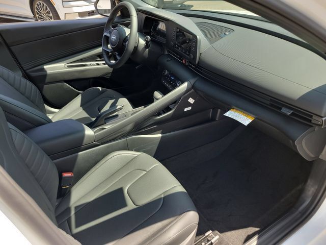 New 2026 Hyundai Elantra SEL Sport FWD image 21