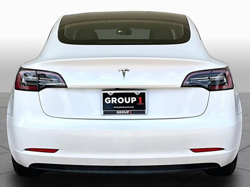 Used 2023 Tesla Model 3 Standard Range RWD image 4