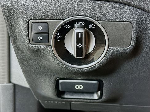 Used 2017 Mercedes-Benz GLA 250 4MATIC image 17