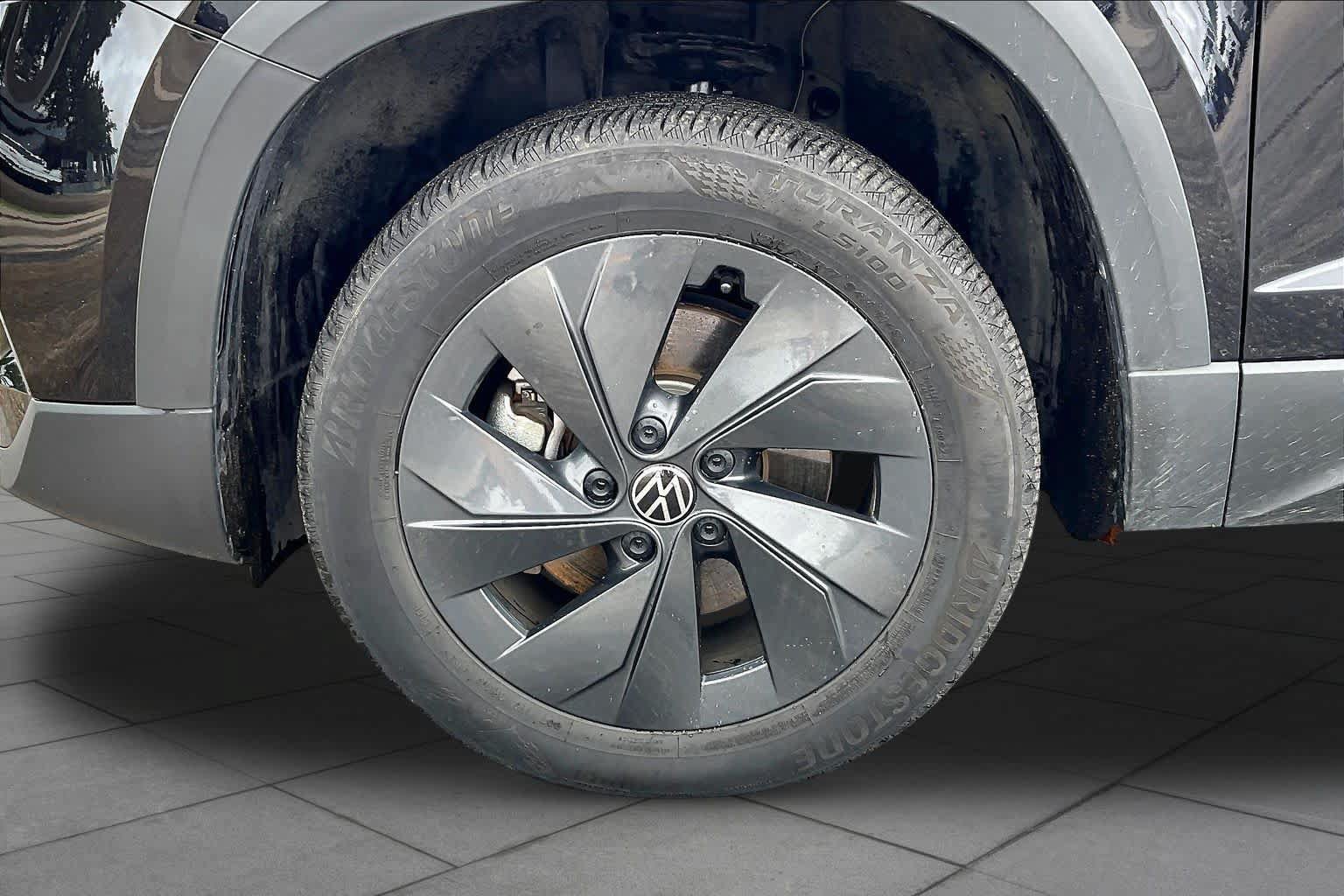 Used 2025 Volkswagen Taos S FWD image 10