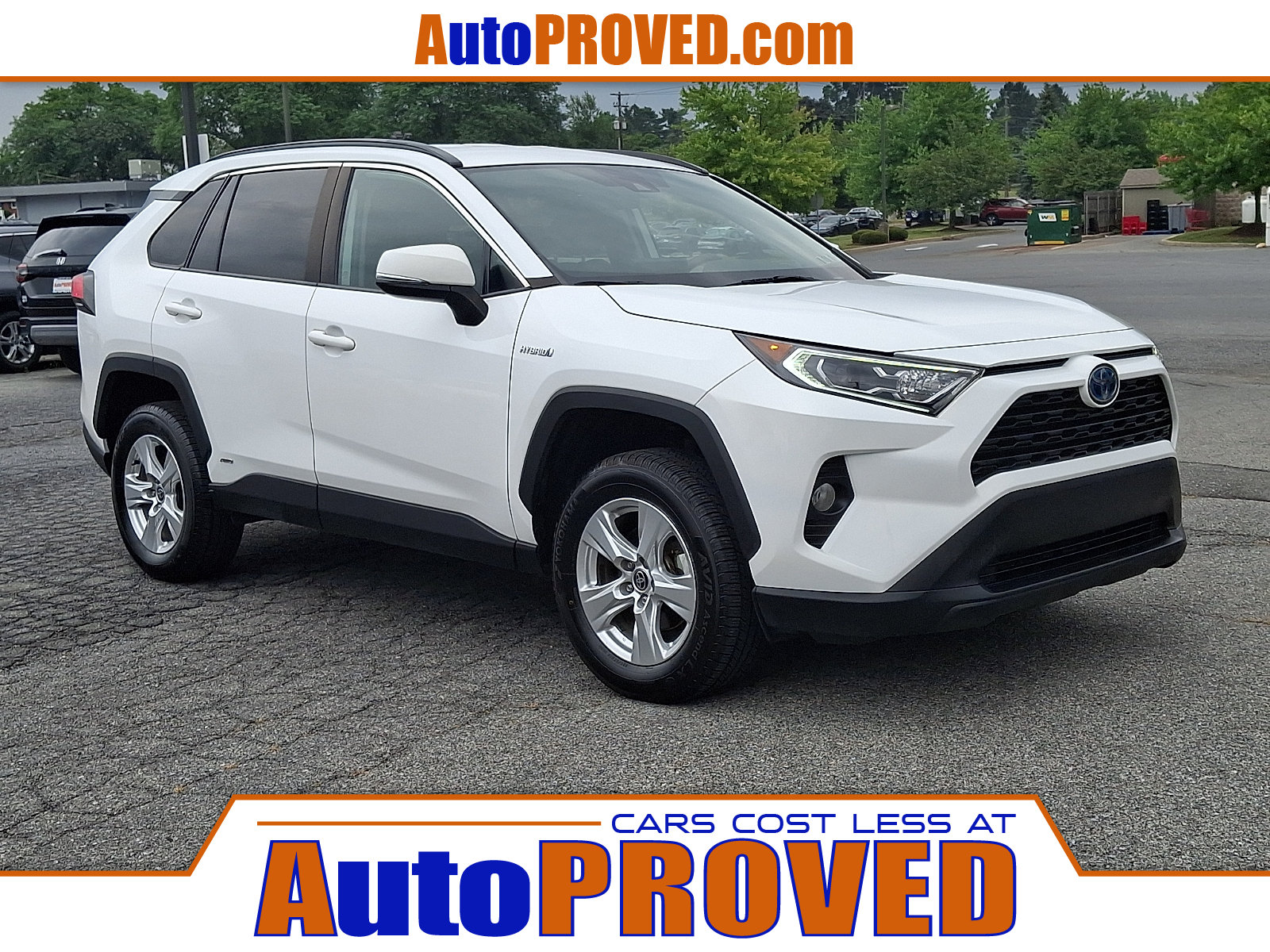 Used 2021 Toyota RAV4 XLE AWD/4WD image 1