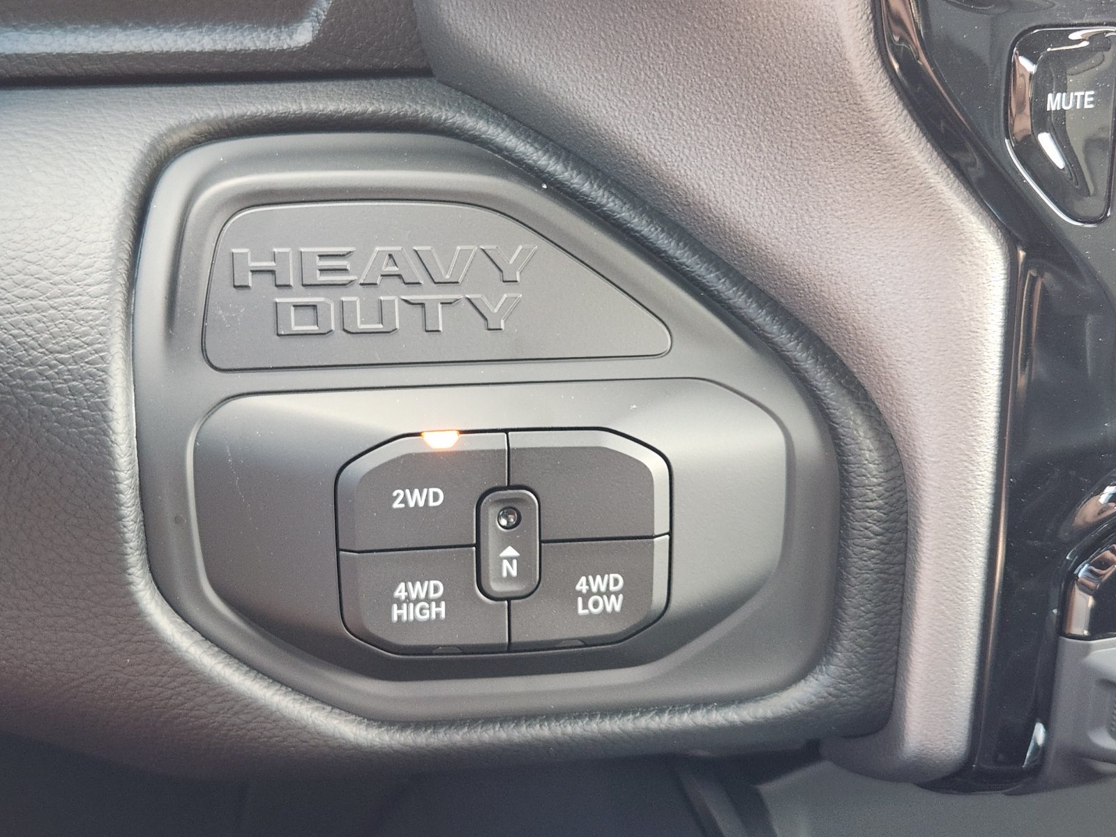 New 2027 RAM 2500 Laramie w/ Night Edition AWD/4WD image 19