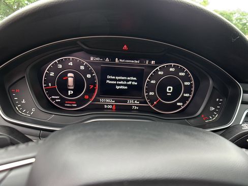 Used 2018 Audi A4 2.0T allroad Premium Plus AWD/4WD image 3