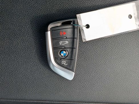Used 2025 BMW 330i xDrive Sedan AWD/4WD image 33