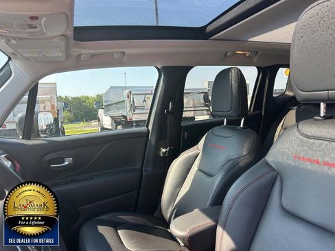 Used 2023 Jeep Renegade Trailhawk w/ Sun/Sound Group image 9