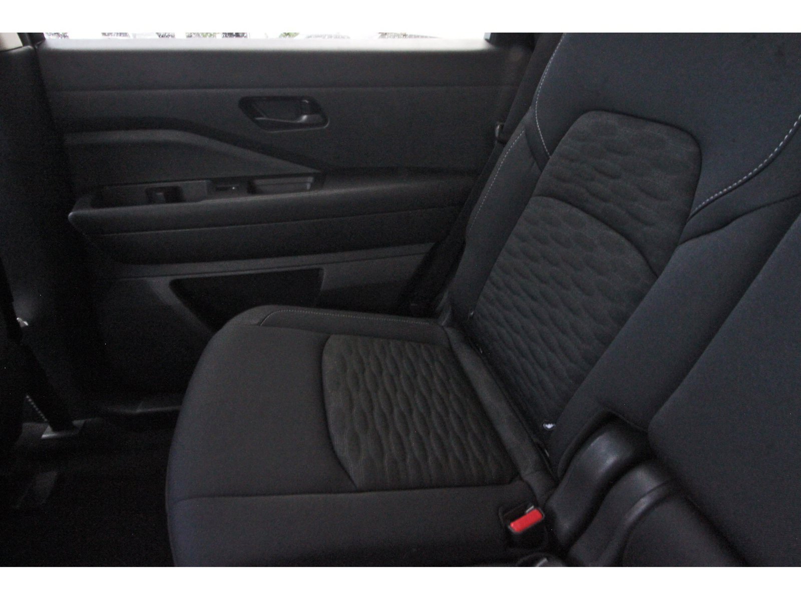 Certified 2025 Nissan Pathfinder SV FWD image 15
