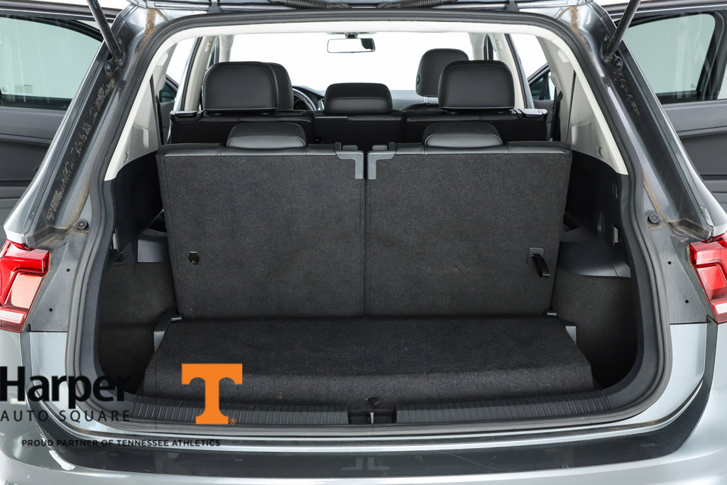 Used 2021 Volkswagen Tiguan SE FWD image 28