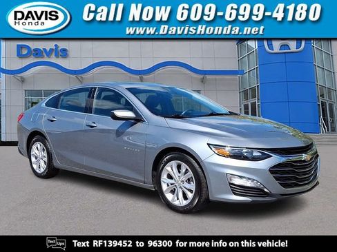 Used 2024 Chevrolet Malibu LT FWD image 1