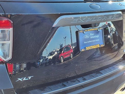 Used 2023 Ford Explorer XLT w/ Equipment Group 202A image 26