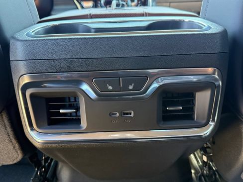 New 2026 GMC Sierra 1500 Denali Ultimate w/ LPO, Black Badging Package AWD/4WD image 32