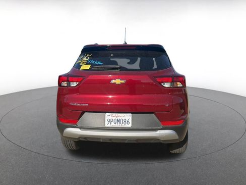 Used 2025 Chevrolet TrailBlazer LT image 4