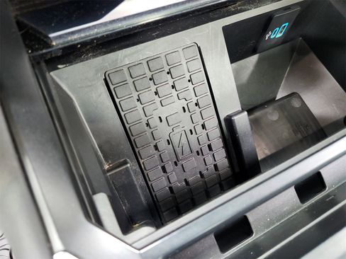 Used 2025 Ford F250 Platinum image 33