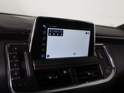 Used 2022 Chevrolet Tahoe Z71 w/ Luxury Package image 16